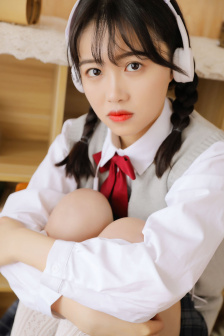 你从十岁插在樱花上面什么歌